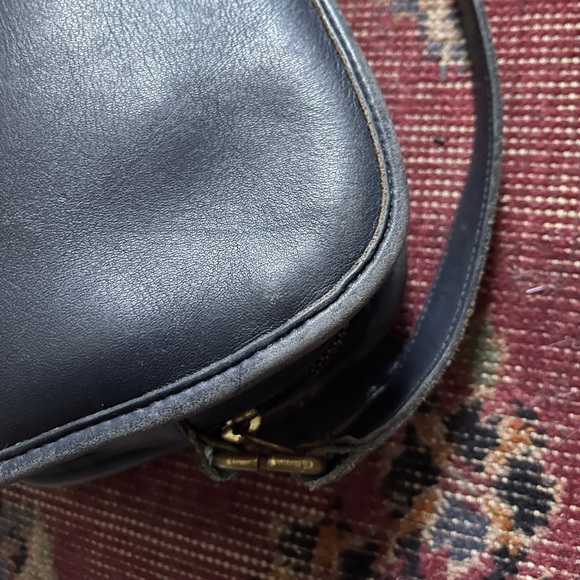 Coach Vintage Crossbody Navy Leather Rectangular Zipper Closure Soft - Picture 6 of 9